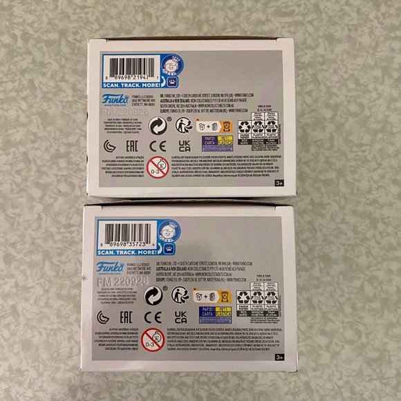 Pair of Beloved Funko Pop! Royal Family-Funko Pop Queen Elizabeth II #01 ENGLAND - Picture 6 of 12